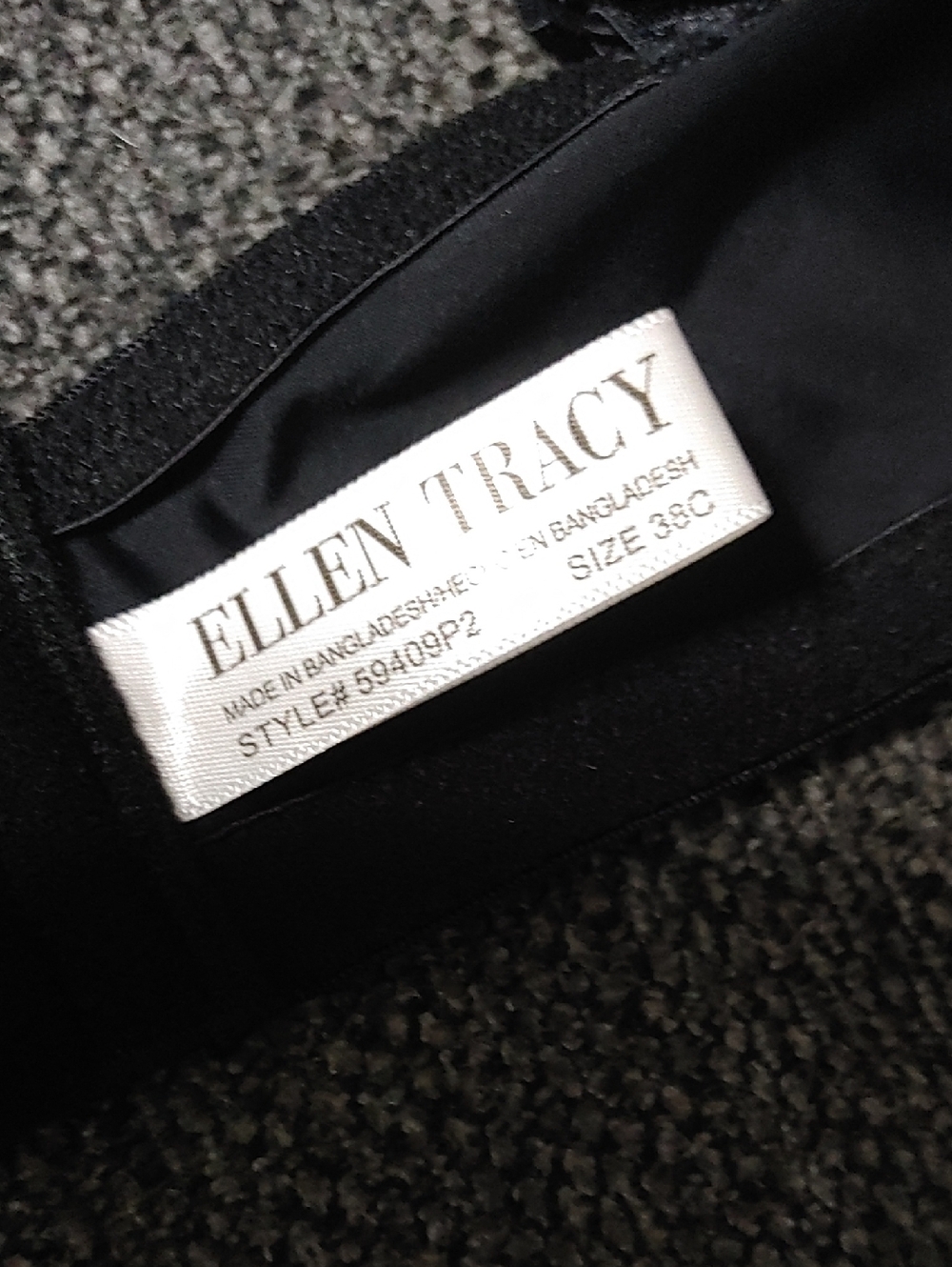 Ellen Tracy Black Lace Wireless Bra 38C EUC - Picture 2 of 4